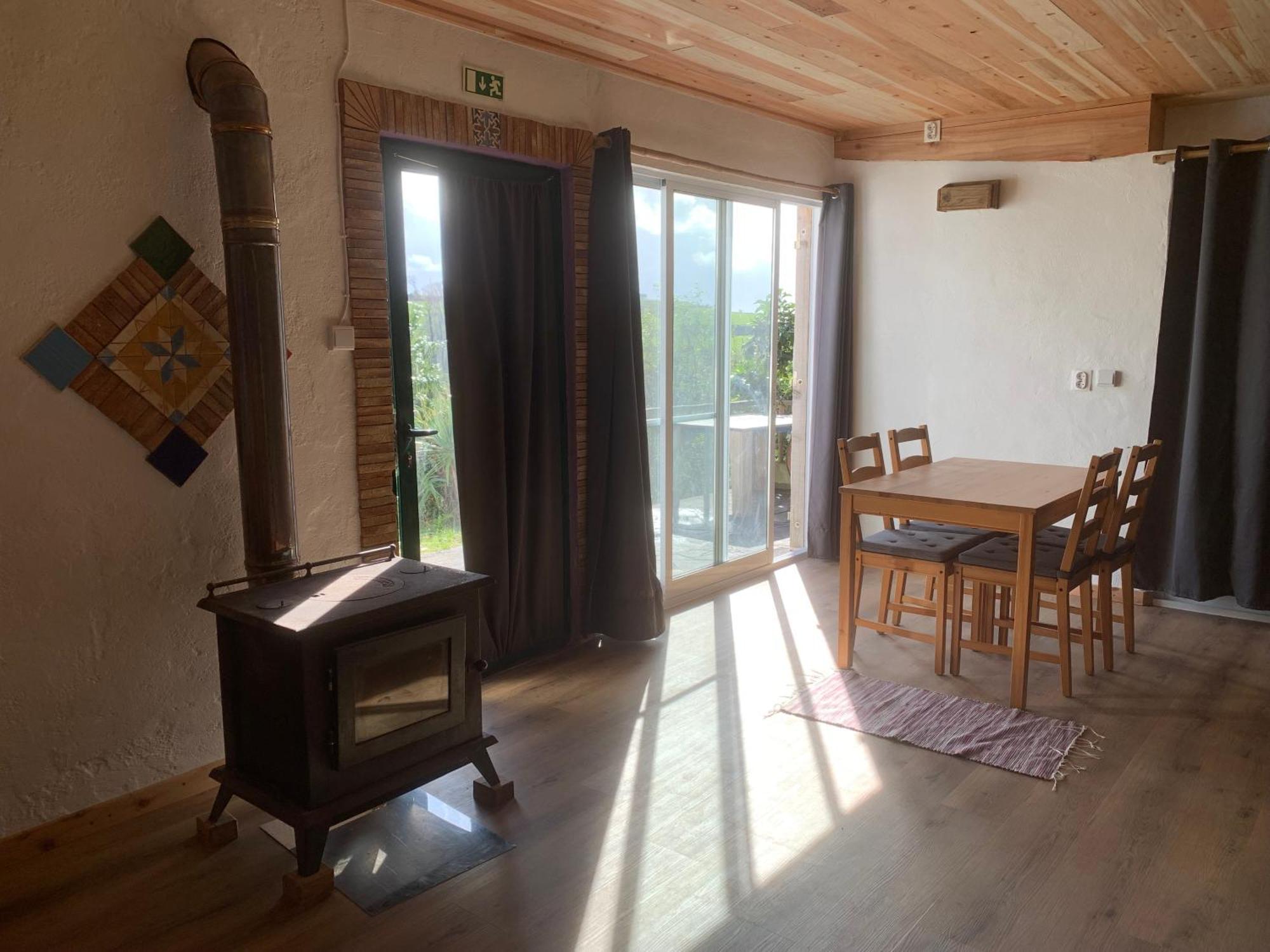 House With Forest View Lajes das Flores المظهر الخارجي الصورة